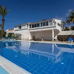 Azure Horizon And Breeze - Panoramic Ocean View And Heated Pool *