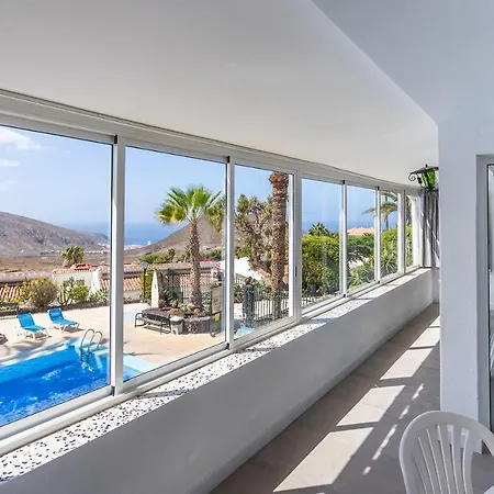 Azure Horizon And Breeze - Panoramic Ocean View And Heated Pool Villa