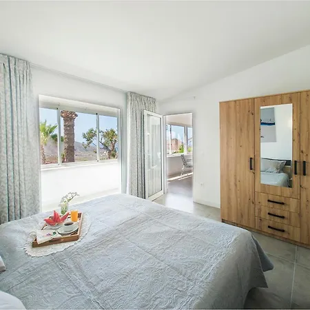 וילה Azure Horizon And Breeze - Panoramic Ocean View And Heated Pool Chayofa