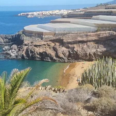 Azure Horizon And Breeze - Panoramic Ocean View And Heated Pool וילה