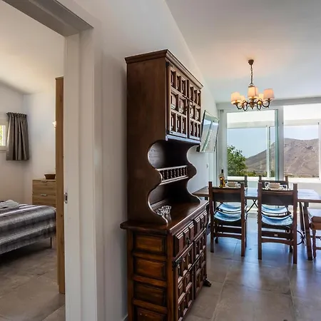 Azure Horizon And Breeze - Panoramic Ocean View And Heated Pool וילה